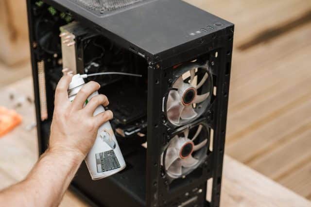 Comment bien entretenir son ordinateur de bureau Dell ou HP pour optimiser sa durée de vie