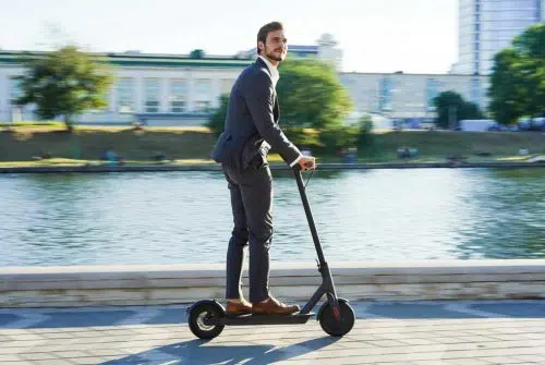 Quels sont les différents accessoires possibles pour une trottinette électrique ?