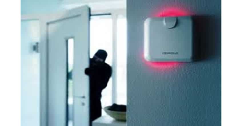 Système d’alarme intrusion : quand et comment l’entretenir ?