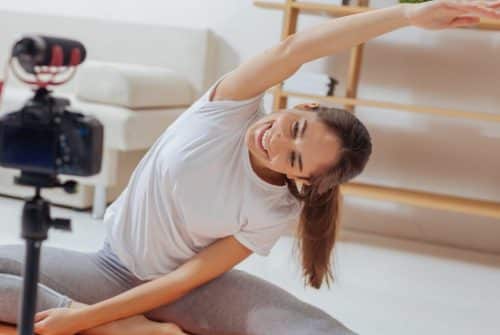 Les meilleurs cours de yoga en ligne pour les femmes enceintes