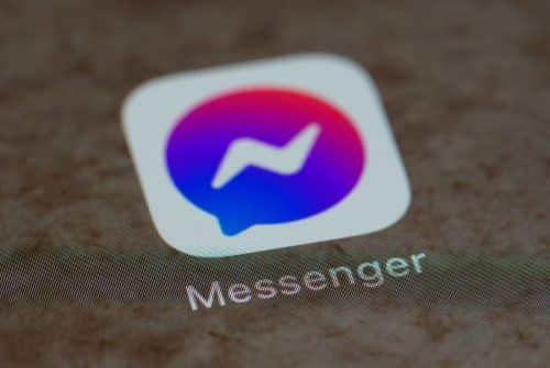 Comment savoir avec qui il parle sur Messenger ?